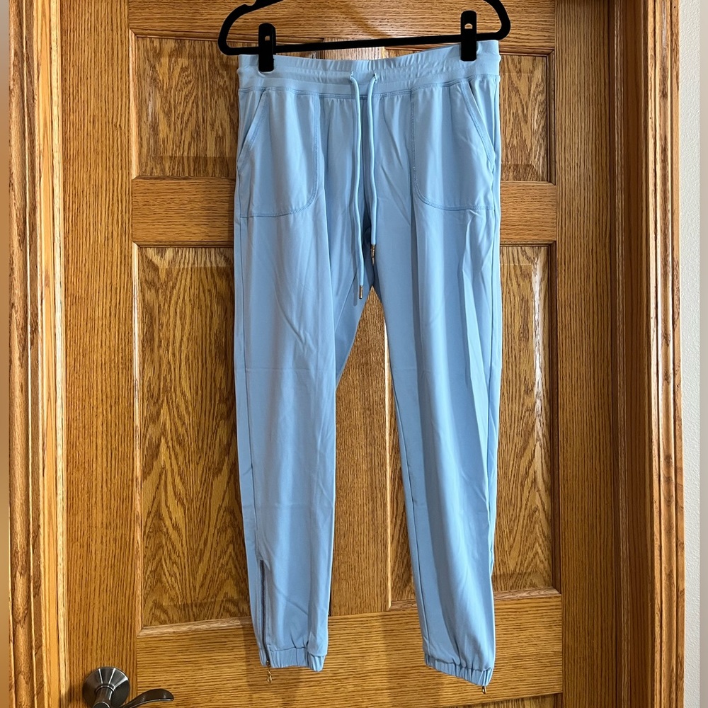 Zyia Sky Blue Peak Zipper Joggers 28”